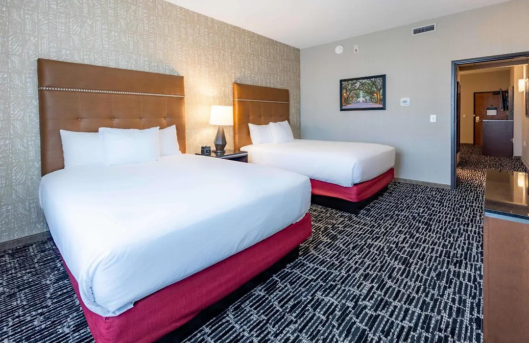 Drury Plaza Hotel Savannah Pooler-1