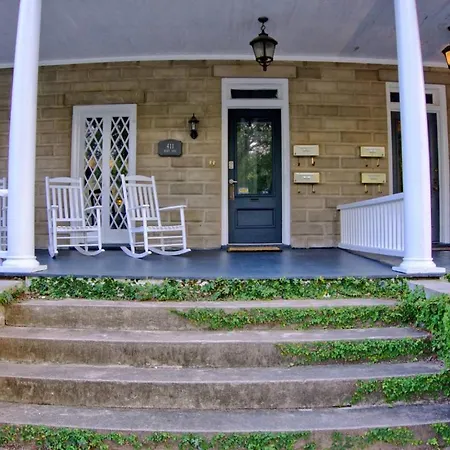 Beautiful 6 Bed, 5 Bath Historic Savannah Home-3